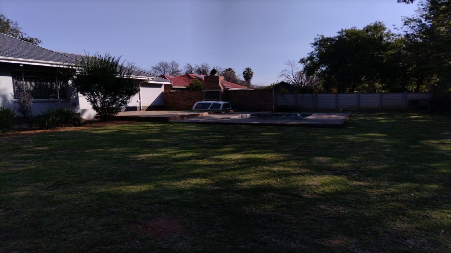 3 Bedroom Property for Sale in Vaalpark Free State